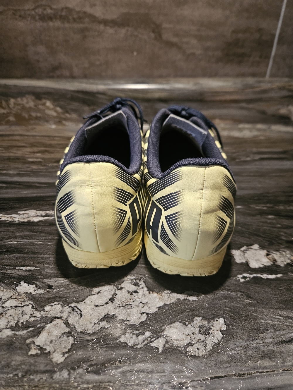 Puma Indoor Performance Soccer Shoes - Picture 3 of 9